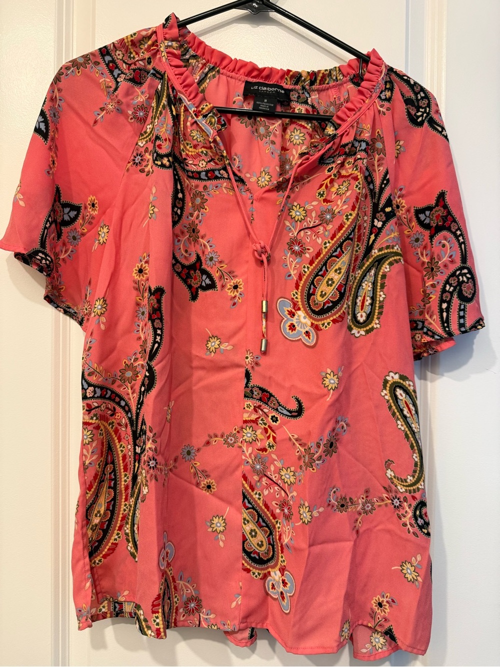 Liz Claiborne Pink Paisley Tie-Neck Short Sleeve Blouse, size M